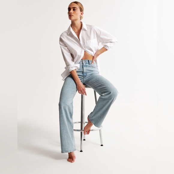Abercrombie & Fitch High Rise 90s Relaxed Jean- 26”W size 2 - Picture 1 of 5